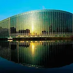 Mercure Palais Des Congres Hotel 4*