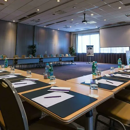 Hotel Mercure Palais Des Congres 4*