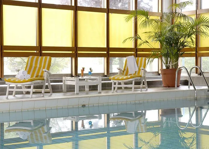 Mercure Place Des Congrès Hotel 4*