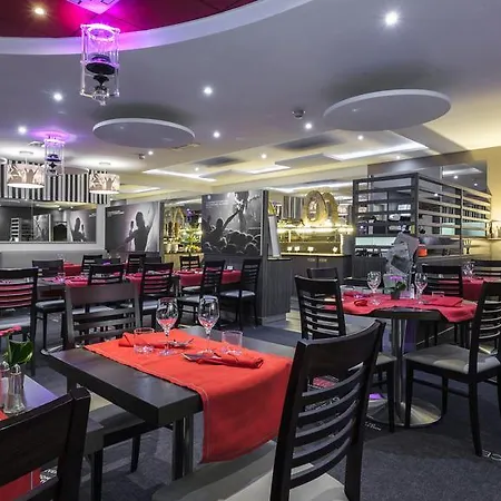 Mercure Palais Des Congres 4*